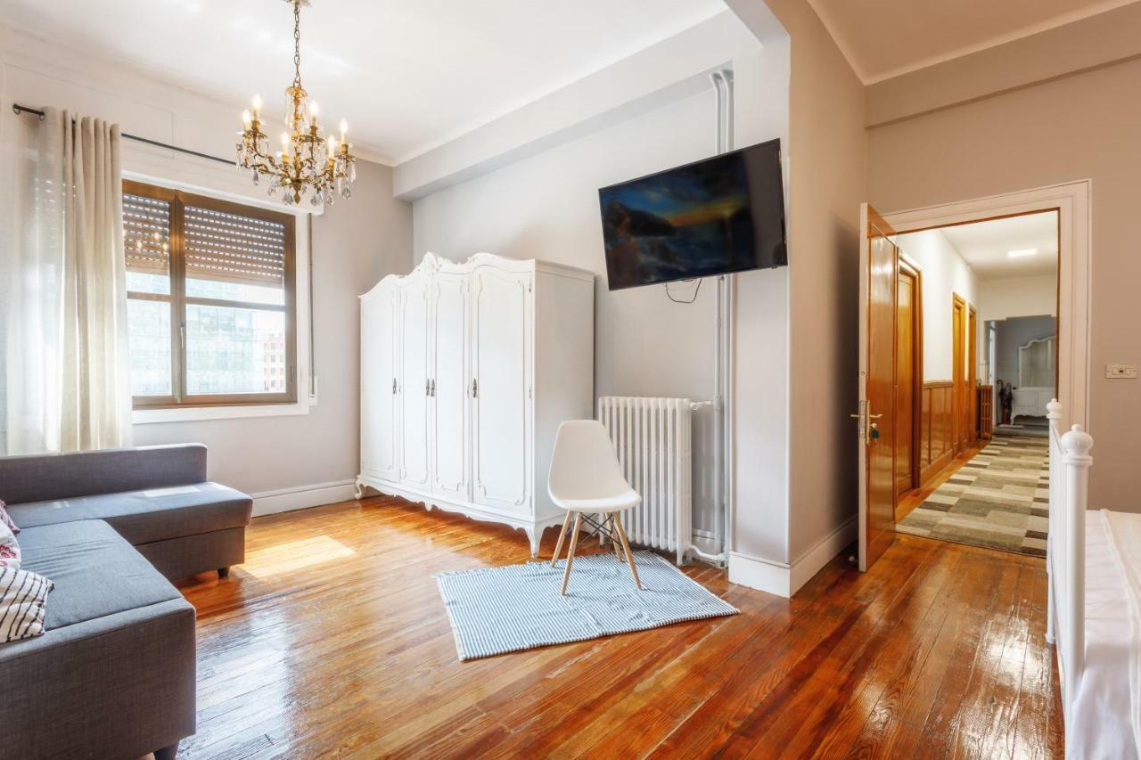 Urban Rooms Habitaciones Con Wifi Y Smart Tv 빌바오 외부 사진